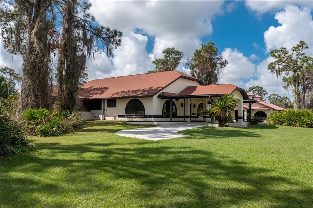 Recently Sold: $1,290,000 (3 beds, 2 baths, 3151 Square Feet)