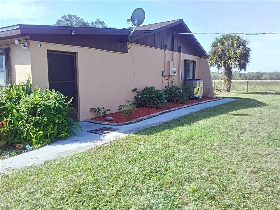 Recently Sold: $339,000 (4 beds, 2 baths, 3572 Square Feet)