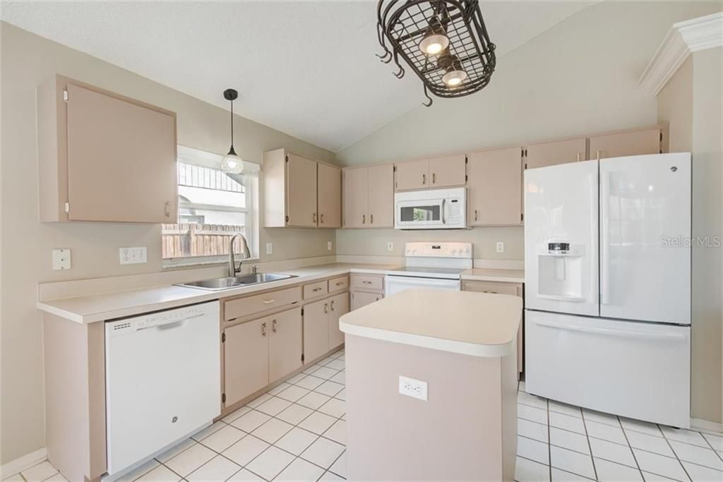 Recently Sold: $265,000 (3 beds, 2 baths, 1495 Square Feet)