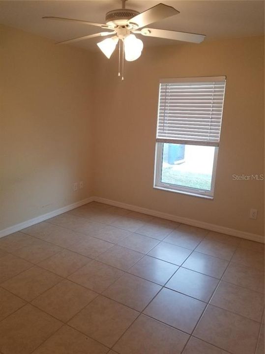 Recently Rented: $1,100 (2 beds, 1 baths, 762 Square Feet)