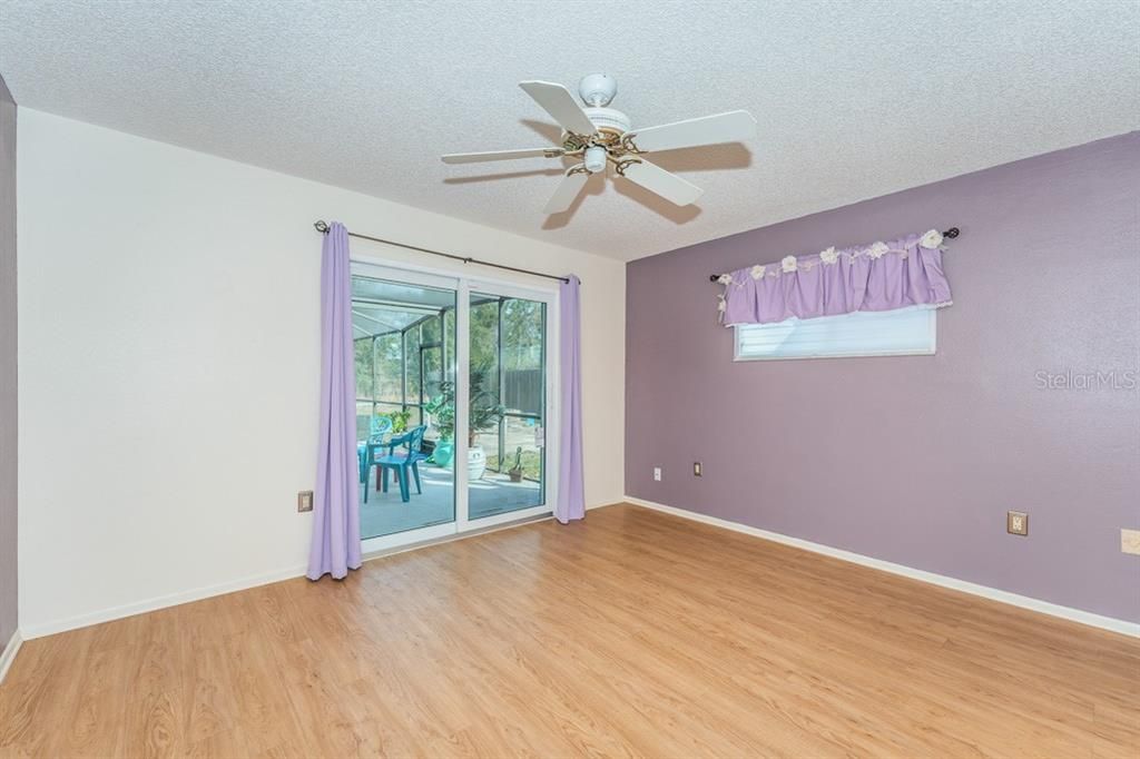 Recently Sold: $191,000 (2 beds, 2 baths, 1332 Square Feet)