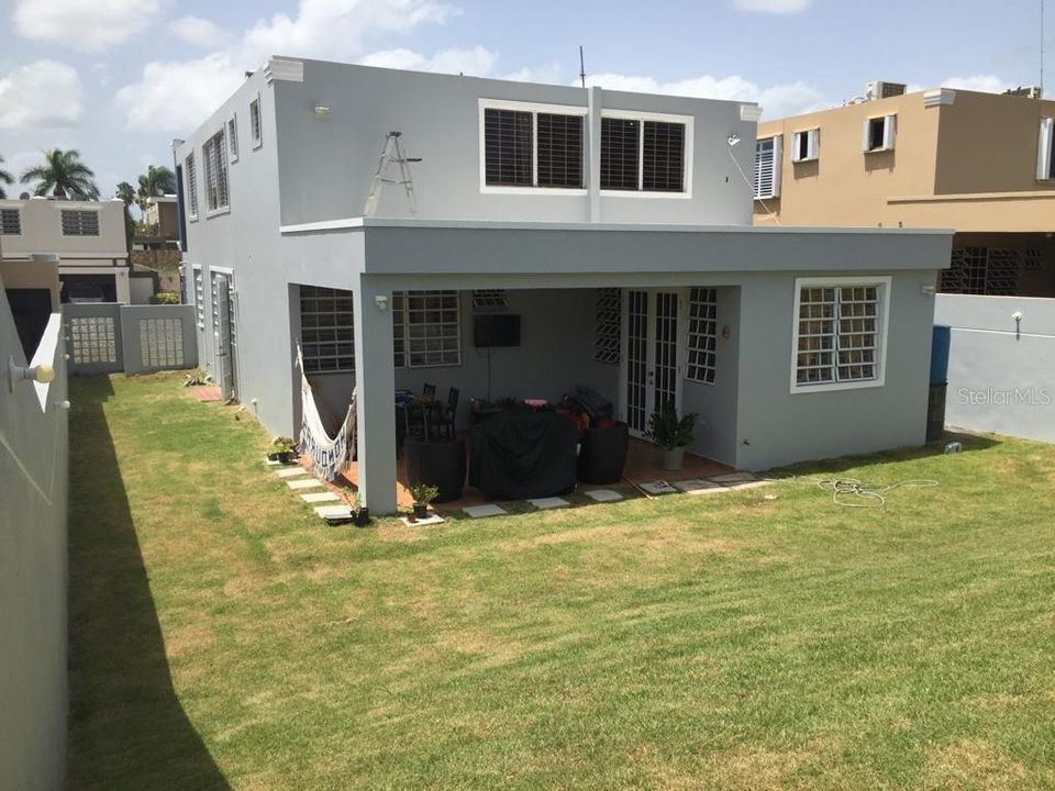 Vendido Recientemente: $220,000 (4 camas, 3 baños, 2251 Pies cuadrados)