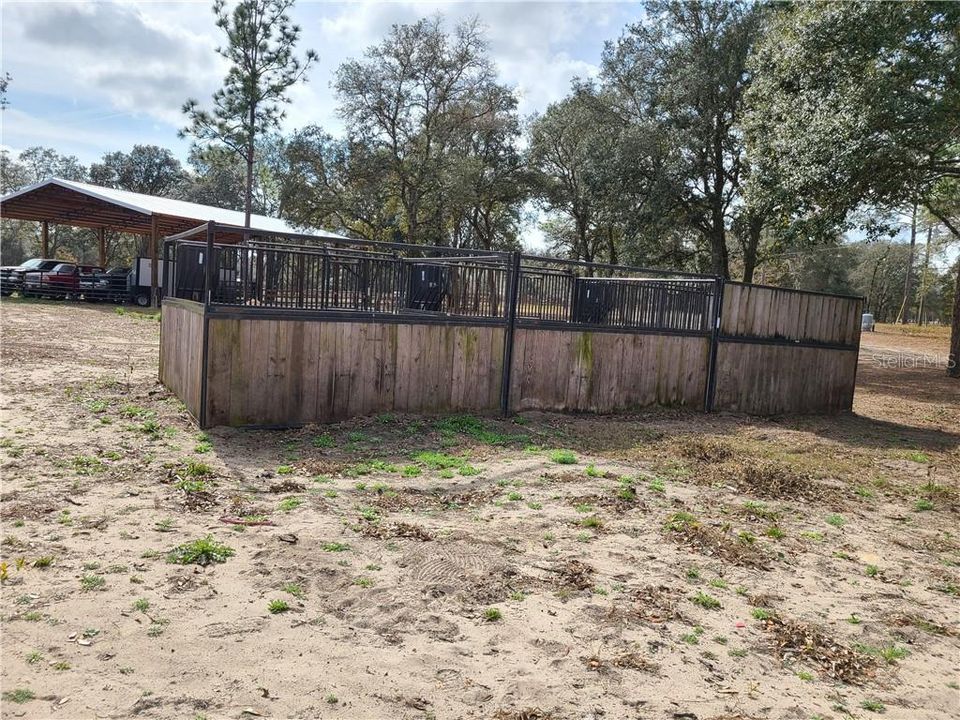 3 portable stalls