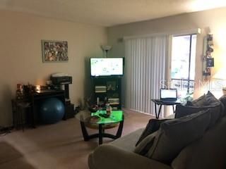 Recently Sold: $69,000 (1 beds, 1 baths, 810 Square Feet)