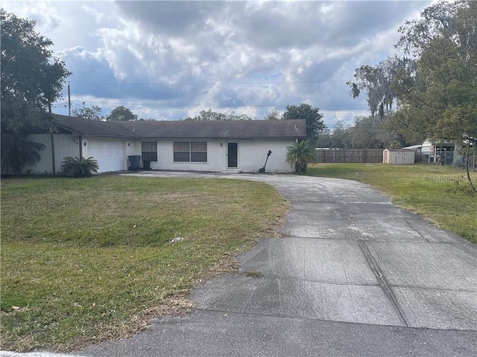 Recently Sold: $200,000 (3 beds, 2 baths, 1570 Square Feet)