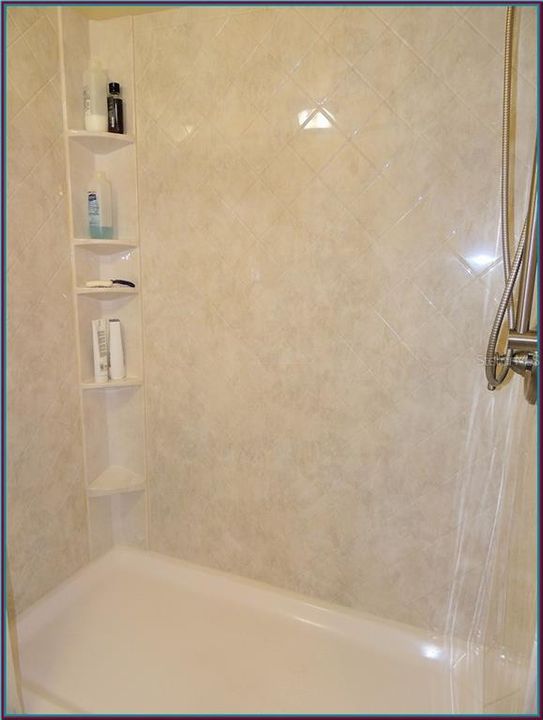 Easy Clean Master Shower