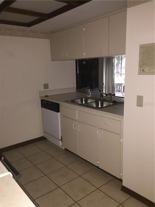 Recently Rented: $1,195 (2 beds, 2 baths, 1460 Square Feet)