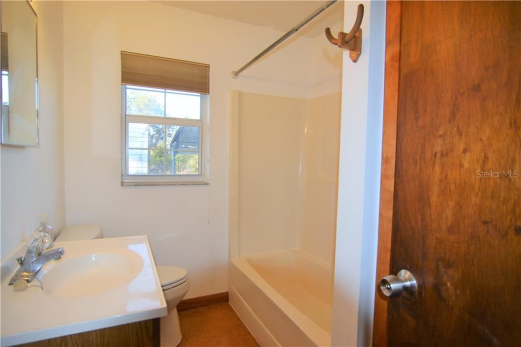最近售出: $85,000 (2 贝兹, 1 浴室, 768 平方英尺)