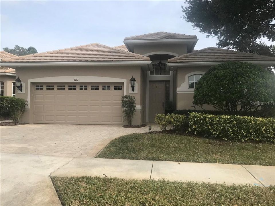 Recently Sold: $380,000 (3 beds, 3 baths, 2272 Square Feet)