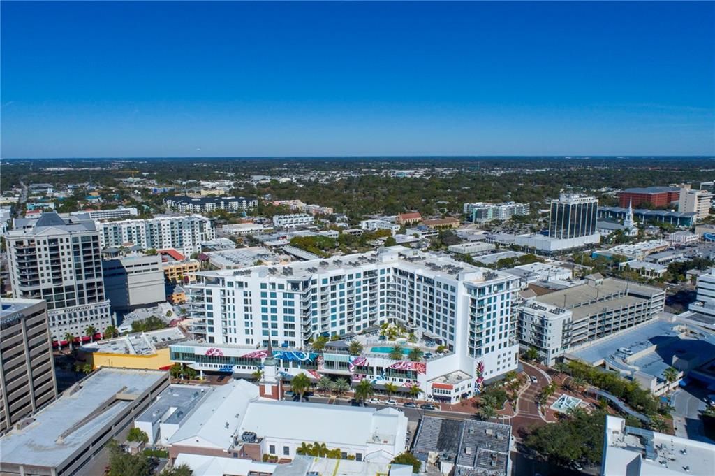 Recently Sold: $1,172,000 (2 beds, 2 baths, 1559 Square Feet)