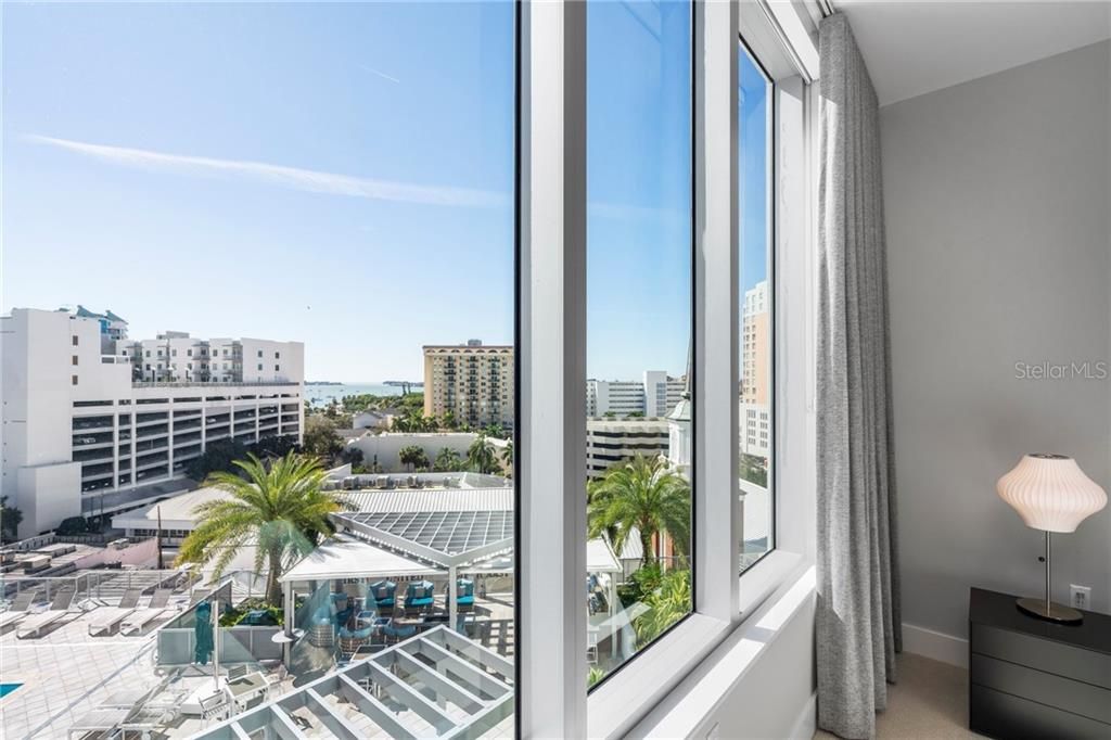 Recently Sold: $1,172,000 (2 beds, 2 baths, 1559 Square Feet)