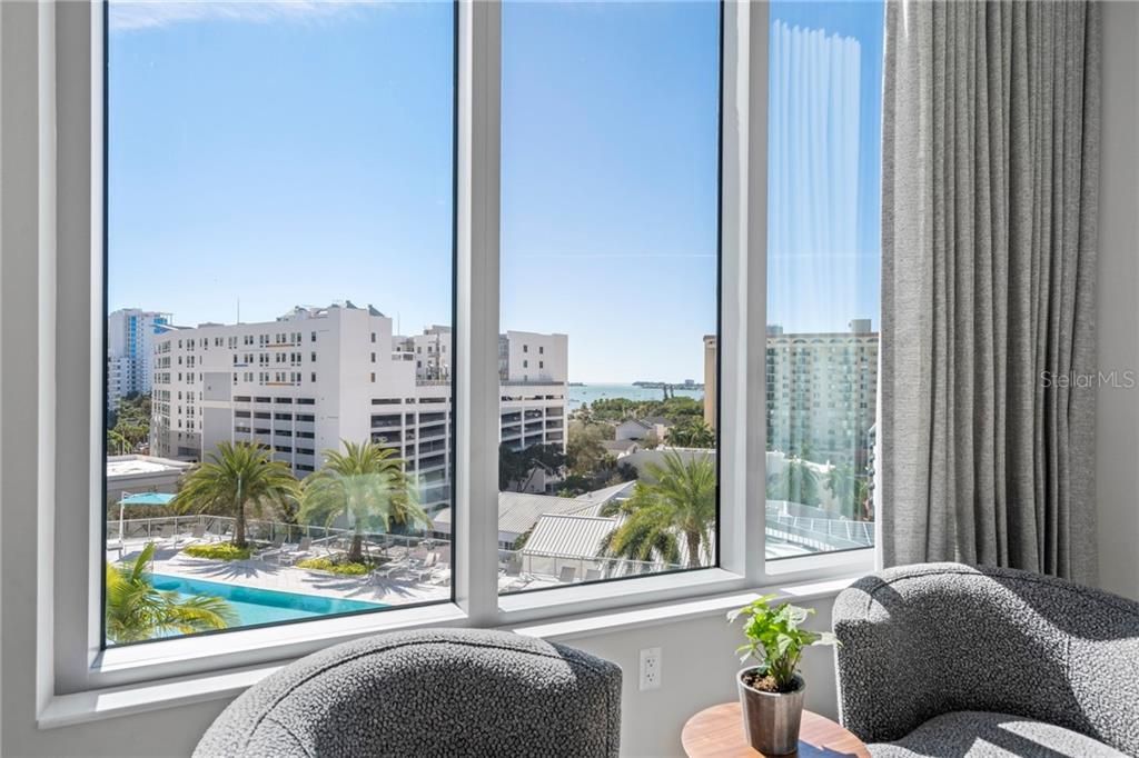 Recently Sold: $1,172,000 (2 beds, 2 baths, 1559 Square Feet)