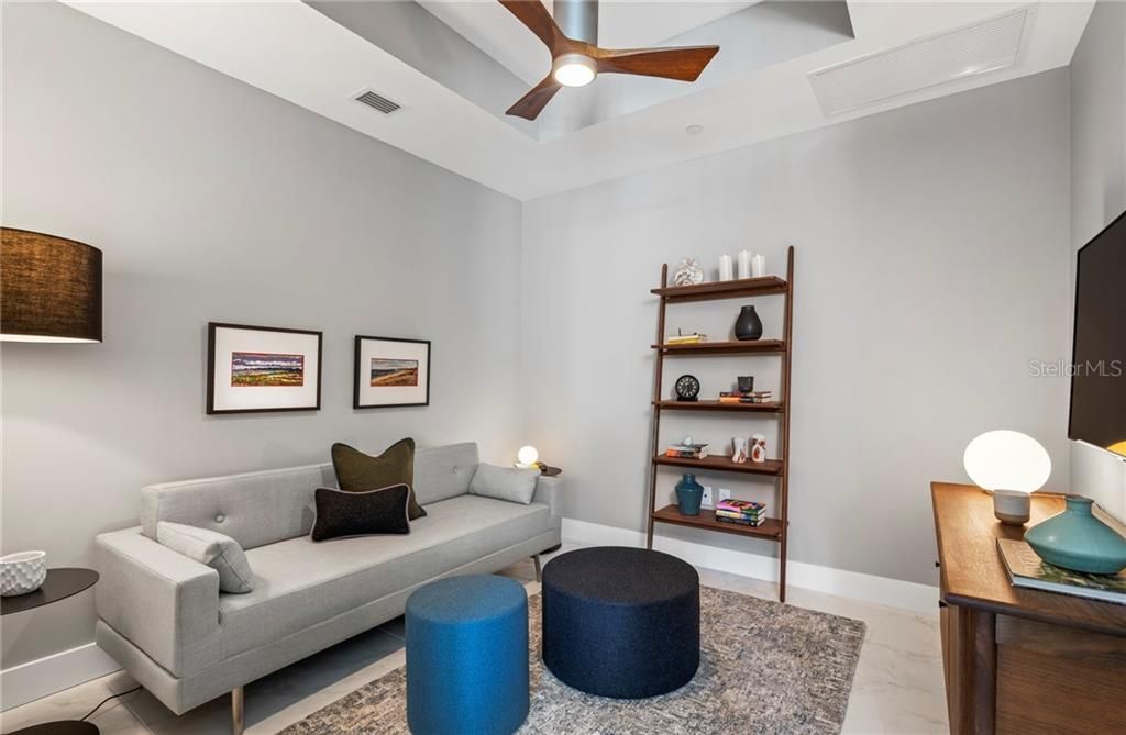 Recently Sold: $1,172,000 (2 beds, 2 baths, 1559 Square Feet)