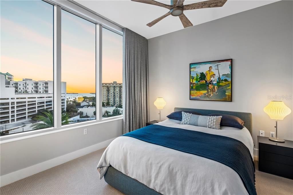 Recently Sold: $1,172,000 (2 beds, 2 baths, 1559 Square Feet)