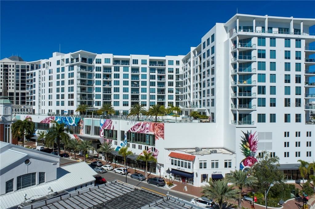 Recently Sold: $1,172,000 (2 beds, 2 baths, 1559 Square Feet)