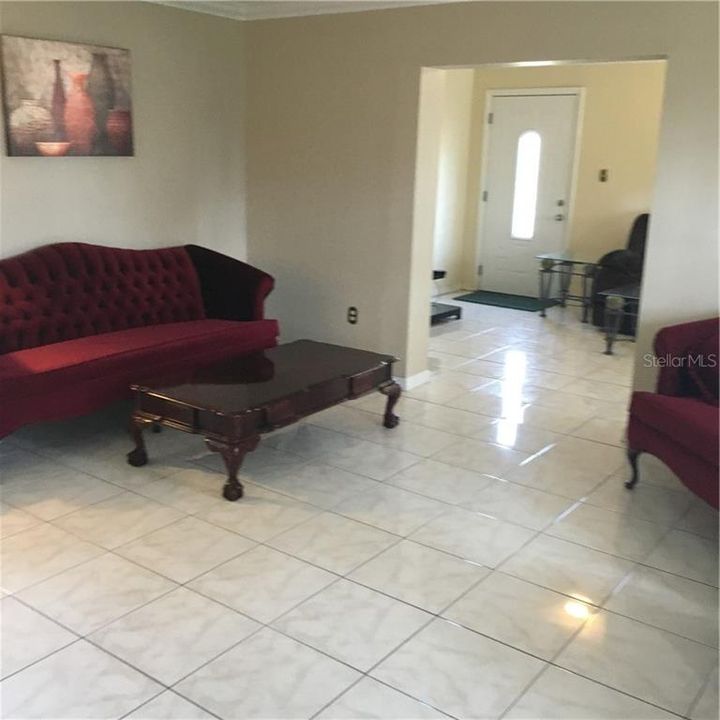 Recently Sold: $139,990 (3 beds, 1 baths, 1071 Square Feet)