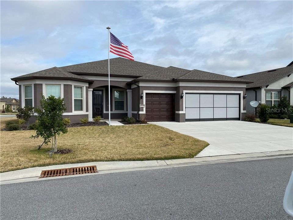 Recently Sold: $341,000 (3 beds, 3 baths, 2490 Square Feet)