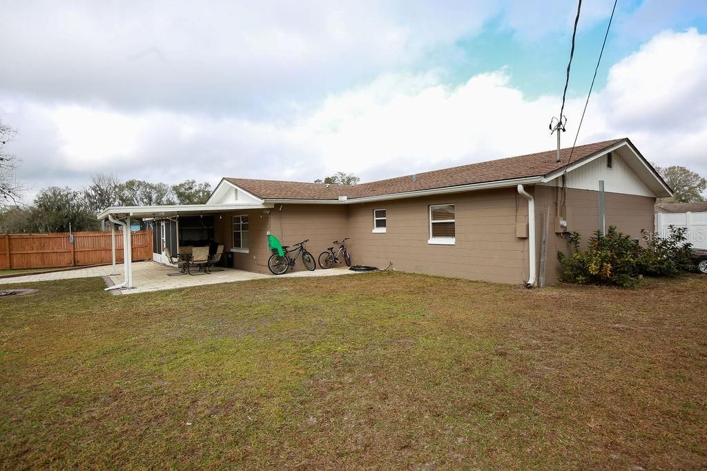 Recently Sold: $240,000 (3 beds, 2 baths, 1524 Square Feet)