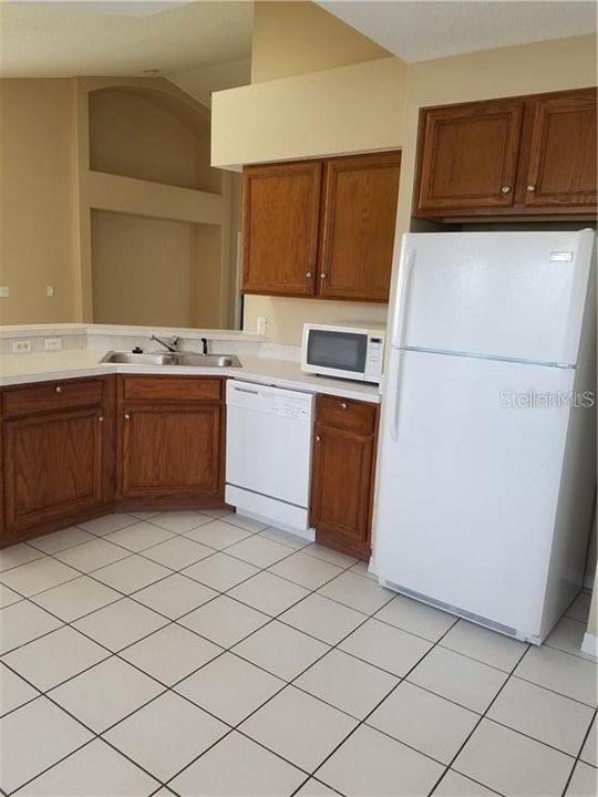 Recently Rented: $1,475 (3 beds, 2 baths, 1362 Square Feet)