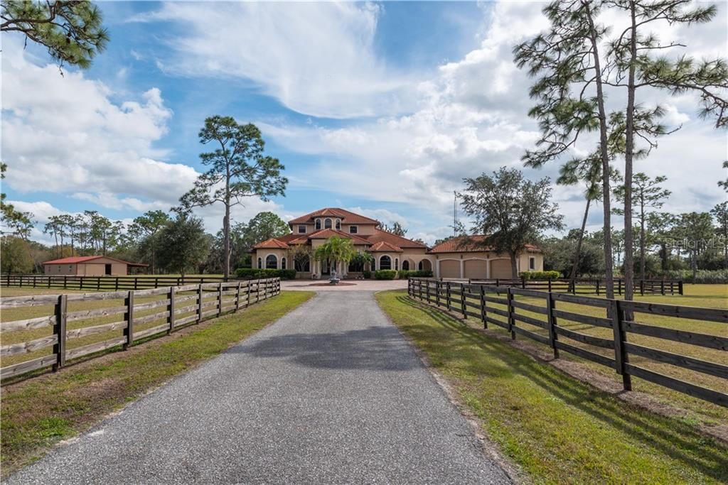 Recently Sold: $1,295,000 (5 beds, 4 baths, 5096 Square Feet)
