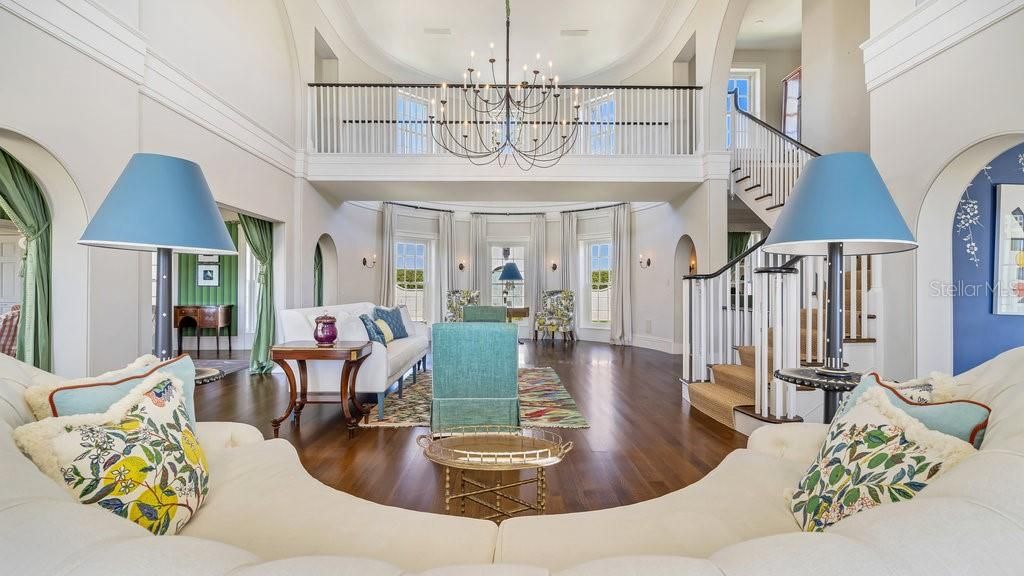Recently Sold: $2,800,000 (5 beds, 6 baths, 7000 Square Feet)