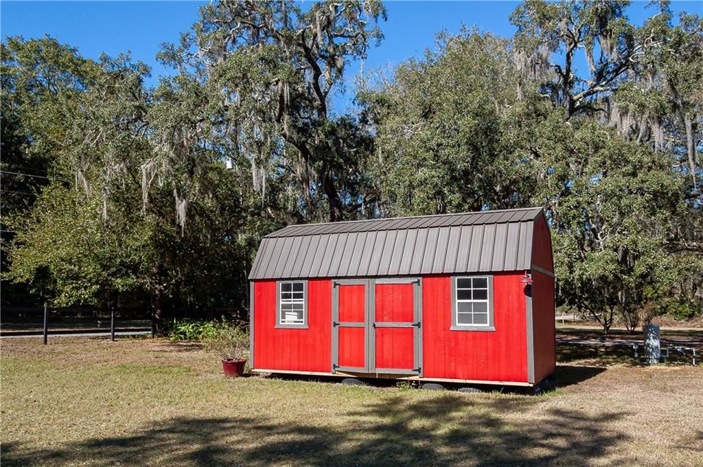 20 x 15 Red Shed for lots of storage!