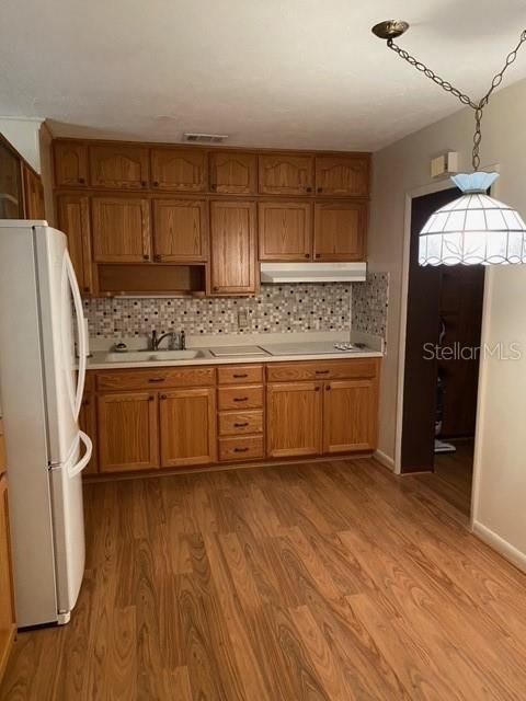 Recently Sold: $189,900 (3 beds, 2 baths, 1424 Square Feet)