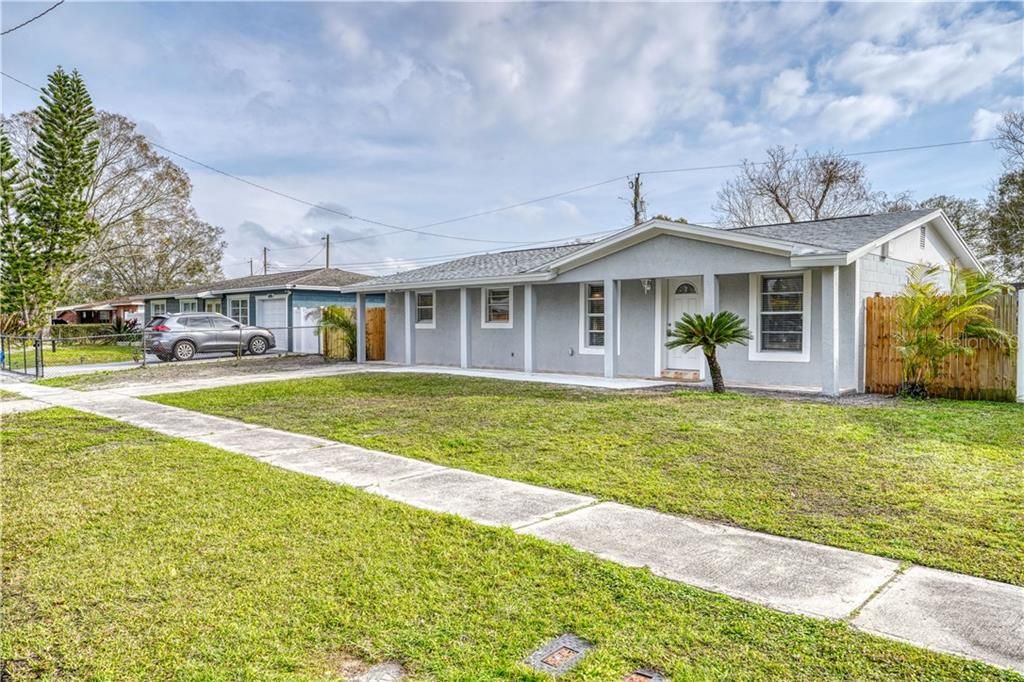 Recently Sold: $239,000 (3 beds, 2 baths, 1269 Square Feet)