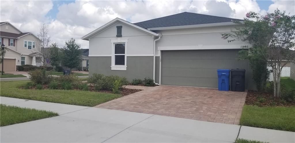 Recently Sold: $310,000 (4 beds, 2 baths, 2312 Square Feet)