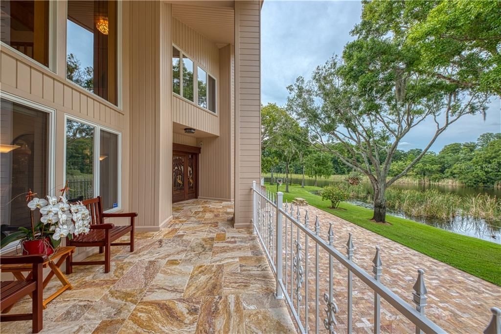Recently Sold: $2,595,000 (4 beds, 5 baths, 5521 Square Feet)