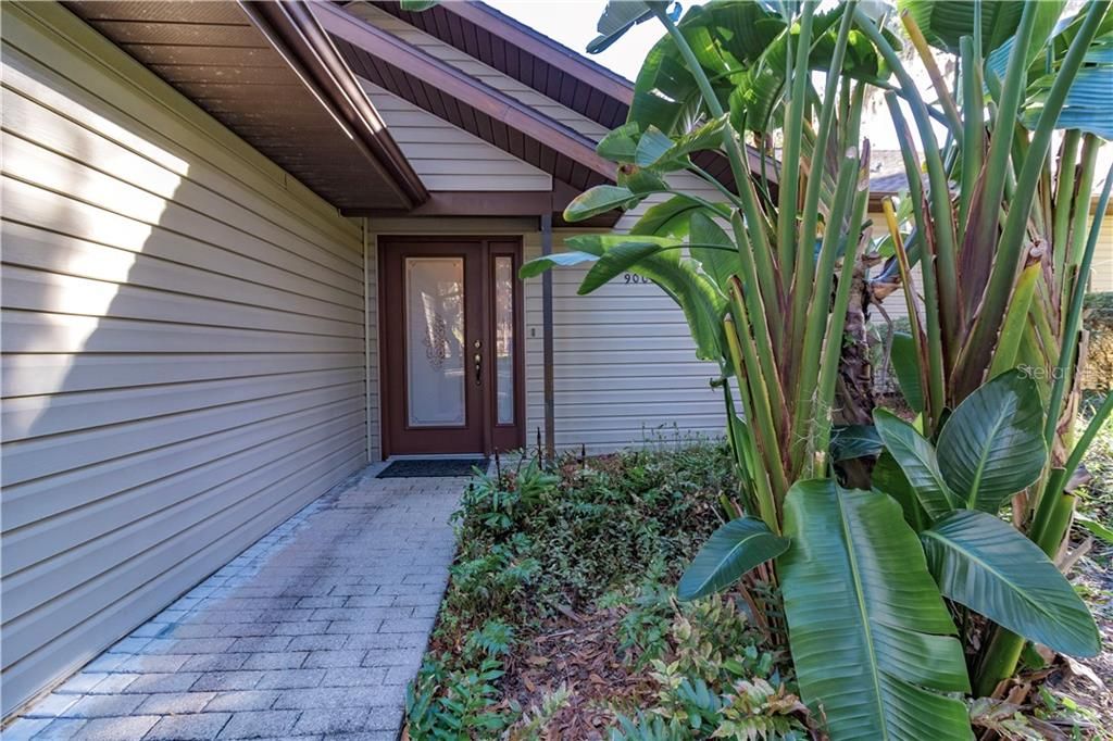 Recently Sold: $395,000 (4 beds, 3 baths, 2352 Square Feet)