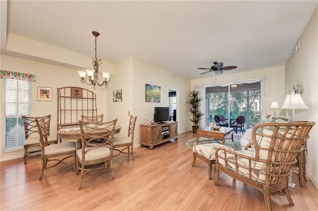 Recently Sold: $244,900 (3 beds, 2 baths, 1232 Square Feet)