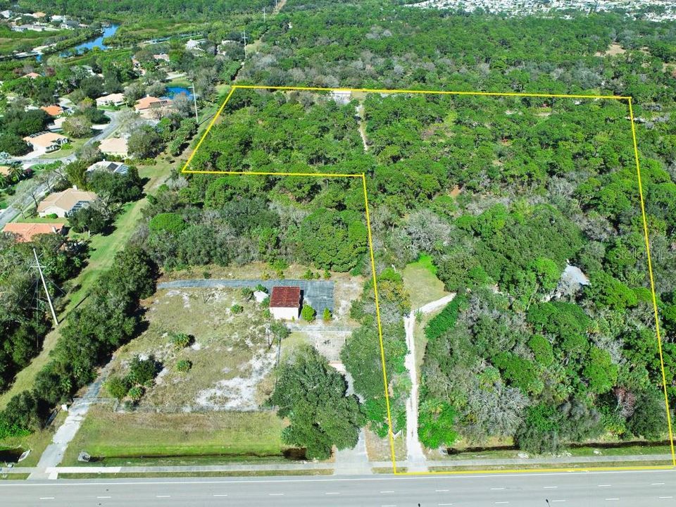 Vendido Recientemente: $3,500,900 (12.02 acres)