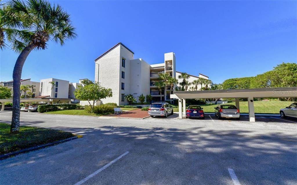 Recently Sold: $339,000 (2 beds, 1 baths, 933 Square Feet)