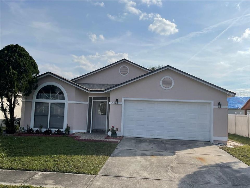 Recently Sold: $295,900 (4 beds, 2 baths, 1422 Square Feet)