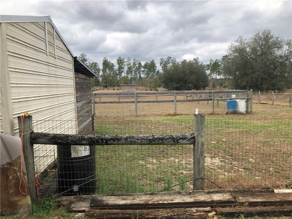 Vendido Recientemente: $330,000 (5 camas, 3 baños, 1976 Pies cuadrados)