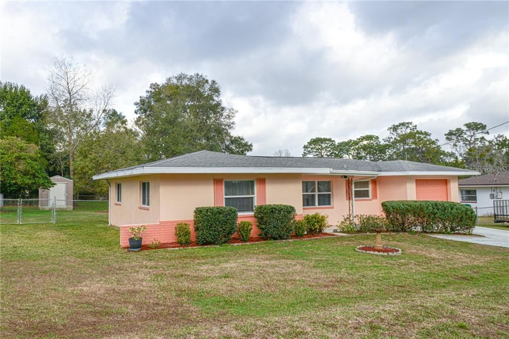 Recently Sold: $127,900 (2 beds, 2 baths, 946 Square Feet)