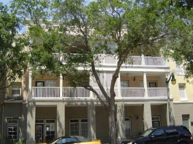 Recently Rented: $1,450 (1 beds, 1 baths, 854 Square Feet)
