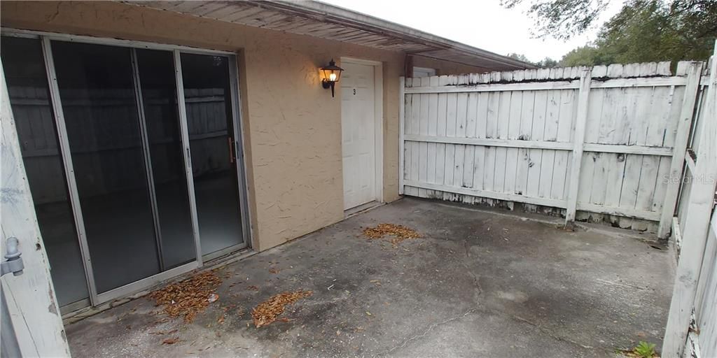 Recently Rented: $795 (2 beds, 1 baths, 875 Square Feet)