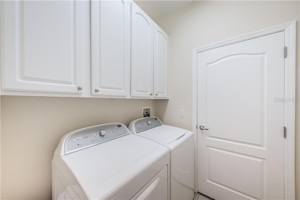 Recently Sold: $265,000 (2 beds, 2 baths, 1555 Square Feet)