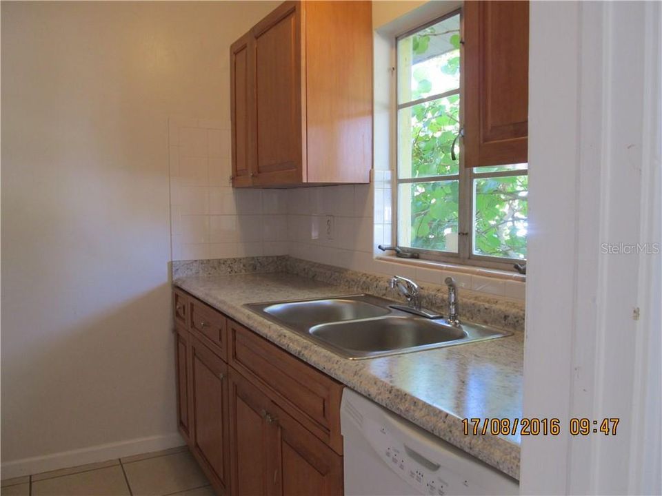 Recently Rented: $825 (1 beds, 1 baths, 1394 Square Feet)