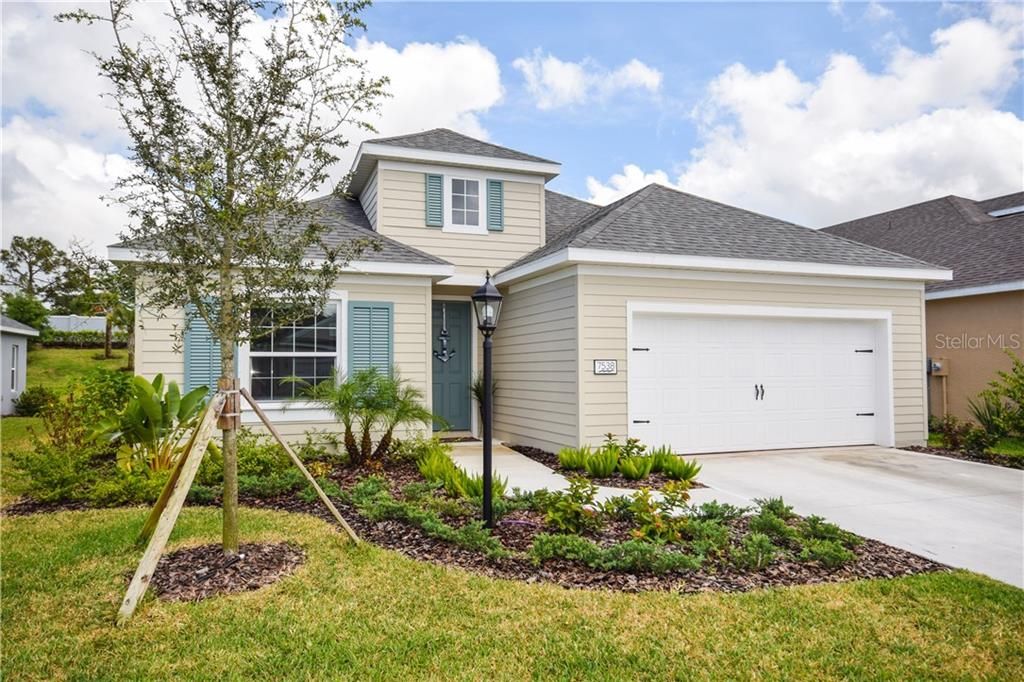 Recently Rented: $2,000 (3 beds, 2 baths, 1616 Square Feet)