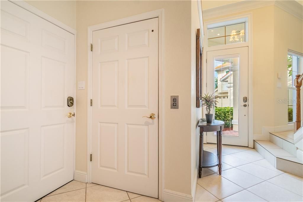 Recently Sold: $510,000 (2 beds, 3 baths, 1912 Square Feet)