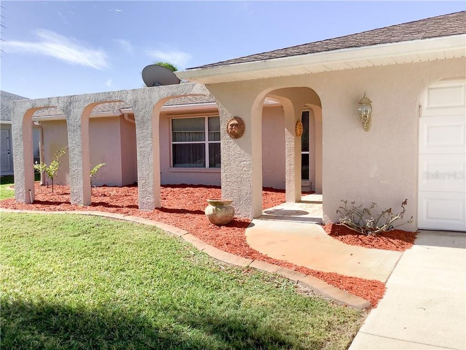 Recently Sold: $339,000 (3 beds, 2 baths, 1694 Square Feet)