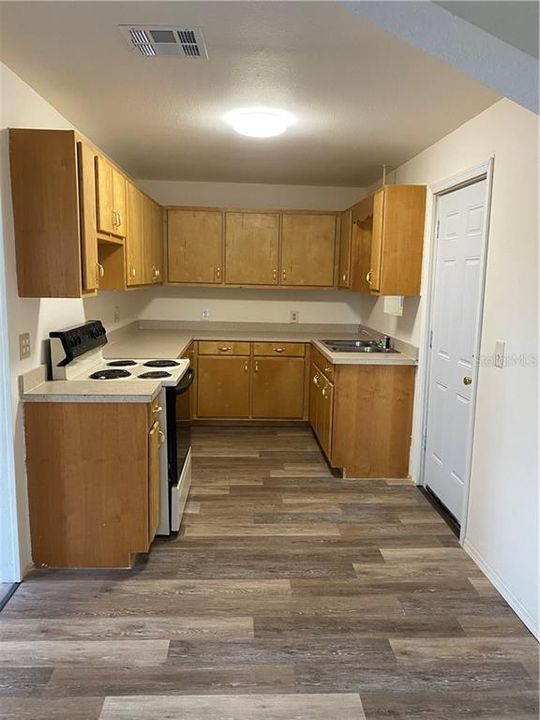 Recently Sold: $125,000 (3 beds, 1 baths, 1064 Square Feet)