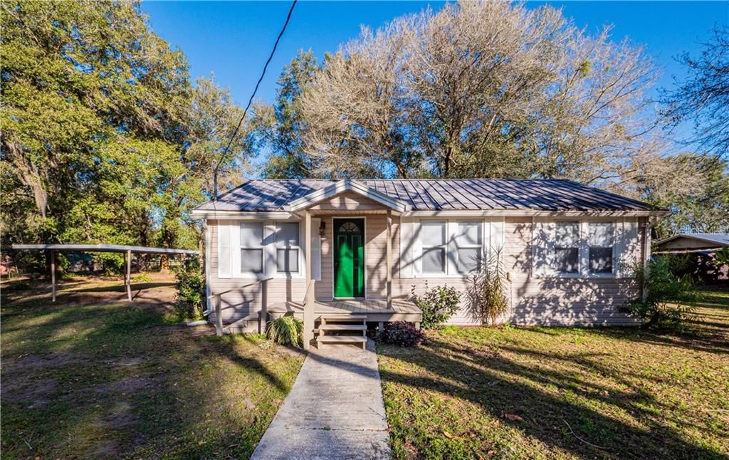 Recently Sold: $128,000 (2 beds, 1 baths, 864 Square Feet)