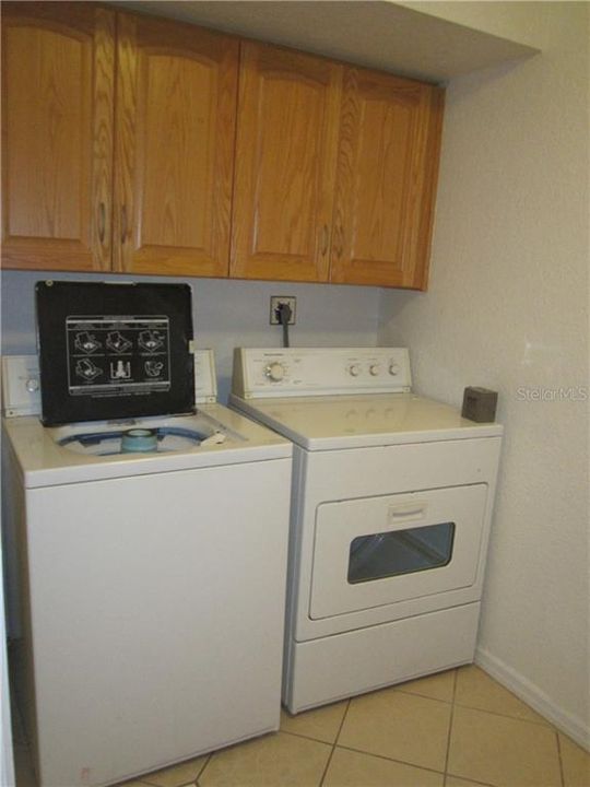 Recently Rented: $2,295 (2 beds, 2 baths, 1420 Square Feet)