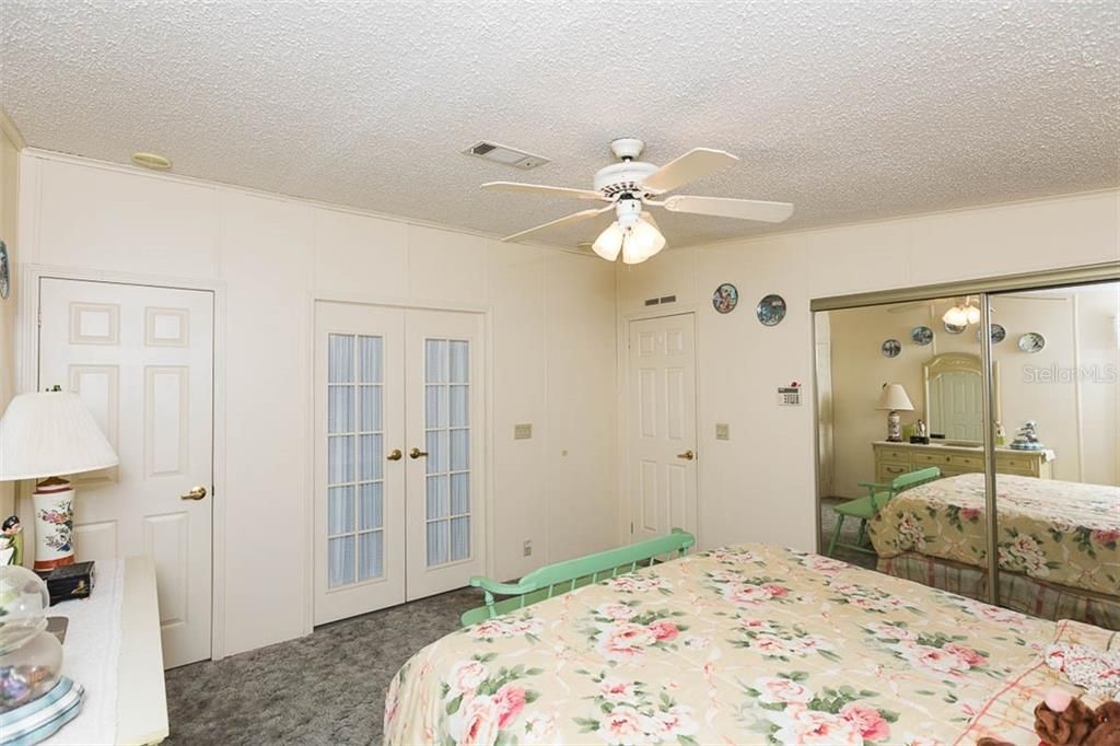 Recently Sold: $155,000 (2 beds, 2 baths, 1935 Square Feet)