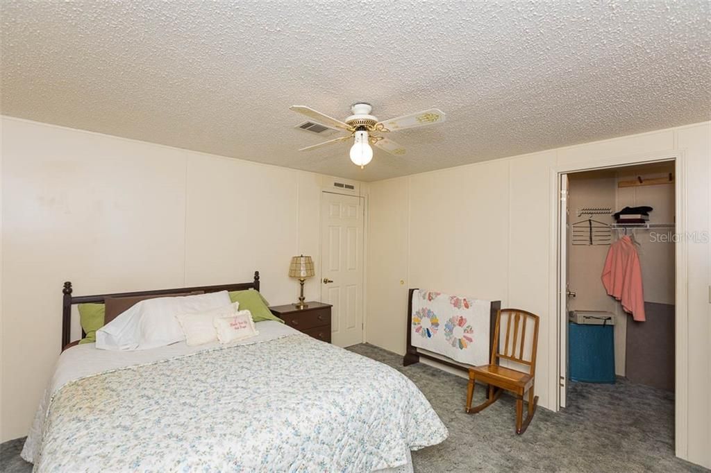 Vendido Recientemente: $155,000 (2 camas, 2 baños, 1935 Pies cuadrados)
