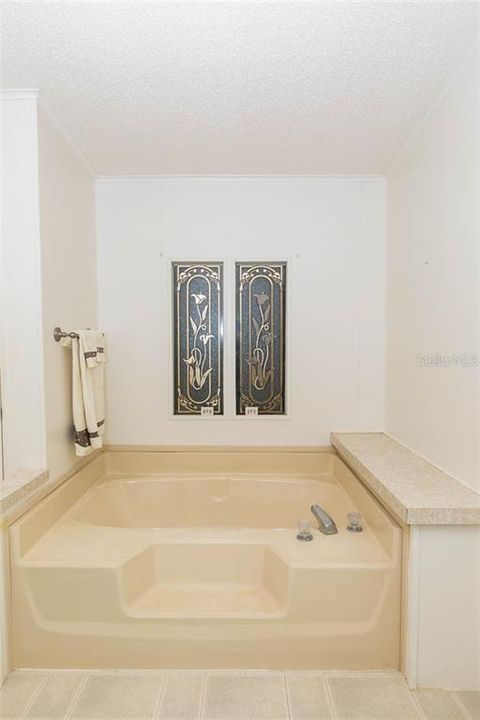 最近售出: $155,000 (2 贝兹, 2 浴室, 1935 平方英尺)